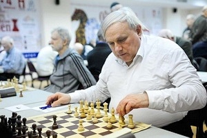 Evgeni Dragomarezkij Triumphs RSSU Veterna Cup